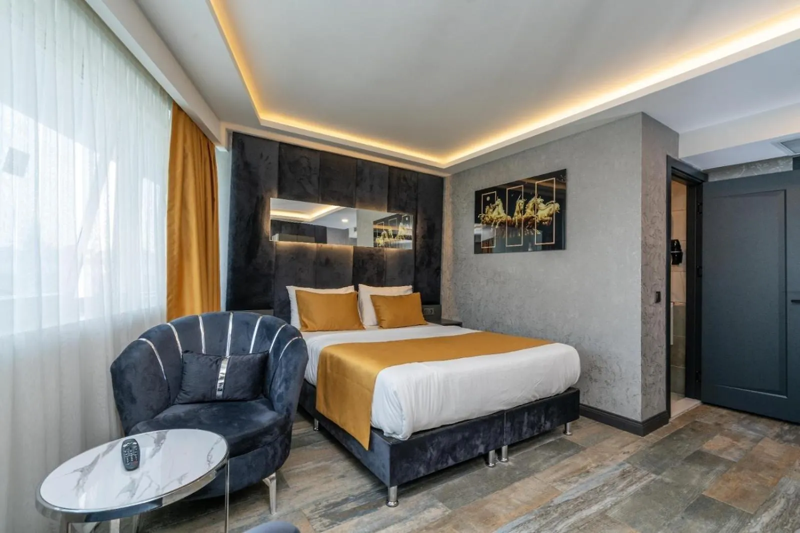 216 Silver Suite Istanbul 3*,